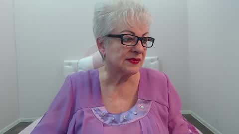 kaylesmoll online show from 07-18-26, 06:56