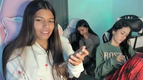 Snapshot of kaylie_xxx chatting on 01-07-26, 09:50 kaylie online show from 01-07-26, 09:50