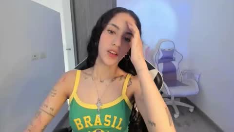 Snapshot of kaylie_xxx chatting on 01-08-26, 06:32 kaylie online show from 01-08-26, 06:32