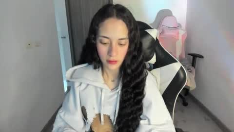 Snapshot of kaylie_xxx chatting on 01-13-26, 11:26 kaylie online show from 01-13-26, 11:26