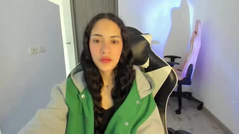 Snapshot of kaylie_xxx chatting on 01-16-26, 02:10 kaylie online show from 01-16-26, 02:10