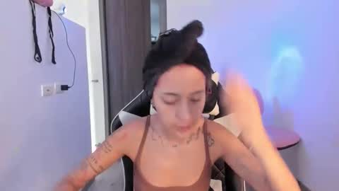 Snapshot of kaylie_xxx chatting on 03-06-26, 04:47 kaylie online show from 03-06-26, 04:47