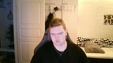 Snapshot of kayttajaviides5 chatting on 01-13-26, 08:30 Aatu online show from 01-13-26, 08:30