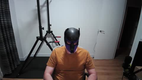 Neon online show from 11-04-25, 07:13