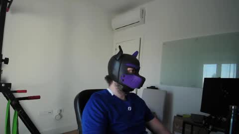 Snapshot of kaywolf89 chatting on 05-12-26, 05:54 Neon online show from 05-12-26, 05:54