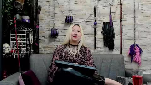 Snapshot of kaziaswart chatting on 11-04-25, 10:20 Miss Kazia online show from 11-04-25, 10:20