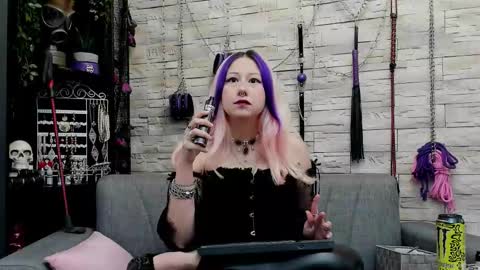 Snapshot of kaziaswart chatting on 11-19-25, 03:01 Miss Kazia online show from 11-19-25, 03:01