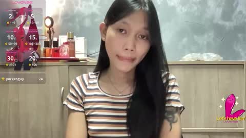 Its me Cora online show from 10-03-25, 04:53