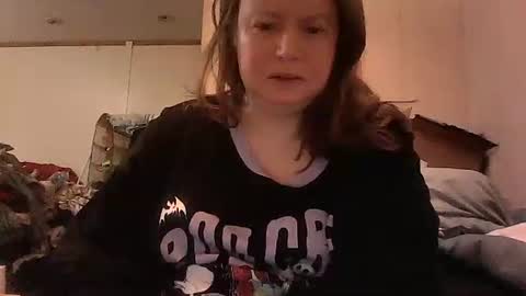 kcandler27 online show from 12-02-25, 07:57