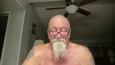 Snapshot of kcbace61760 chatting on 02-22-25, 01:00 kcbace61760 online show from 02-22-25, 01:00