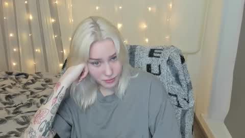 Seb Polly Roxy Jonny online show from 02-12-25, 04:55