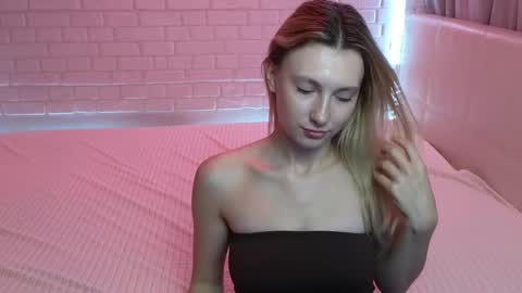 Seb Polly Roxy Jonny online show from 10-24-25, 09:38