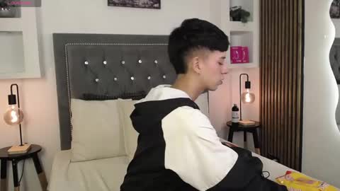 nico online show from 05-15-26, 01:07