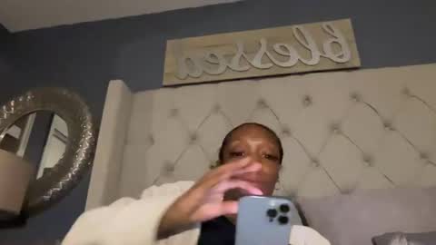 Snapshot of keephimcum69me chatting on 10-26-25, 09:37 Keephimcum69me online show from 10-26-25, 09:37