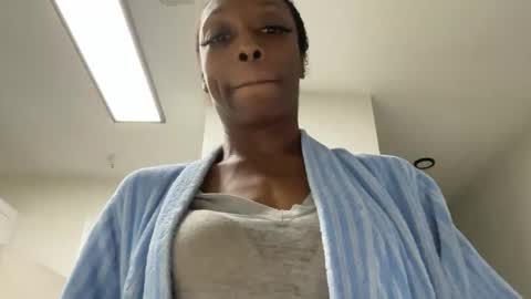 Snapshot of keephimcum69me chatting on 11-24-25, 05:12 Keephimcum69me online show from 11-24-25, 05:12