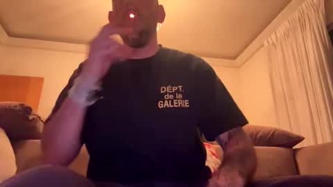 keexxx690900 online show from 05-10-26, 08:58