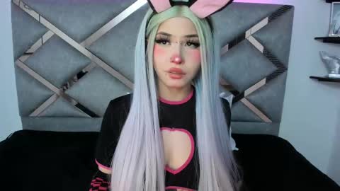 Keidy Monday to Saturday from 200 pm to 810pm  UTC-5 Colombia Time online show from 03-11-25, 10:20