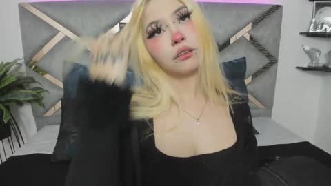 Keidy Monday to Saturday from 200 pm to 810pm  UTC-5 Colombia Time online show from 10-04-25, 07:01