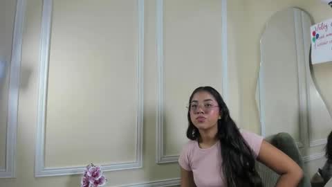 Snapshot of keila_hott20 chatting on 09-10-25, 12:27 keila online show from 09-10-25, 12:27