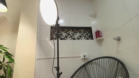 Snapshot of keila_hott20 chatting on 10-02-25, 12:12 keila online show from 10-02-25, 12:12