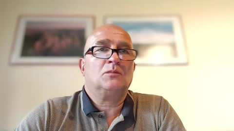 keilie1 online show from 04-12-26, 02:00