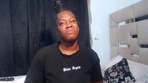 Snapshot of keilysofia chatting on 01-20-25, 03:15 Keili online show from 01-20-25, 03:15