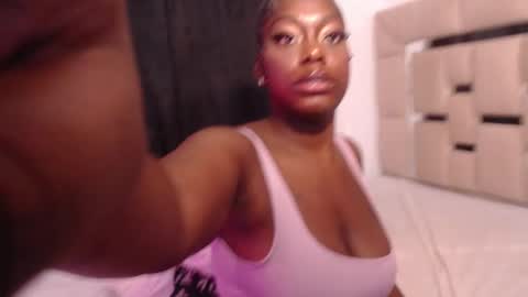 Snapshot of keilysofia chatting on 01-26-25, 02:14 Keili online show from 01-26-25, 02:14