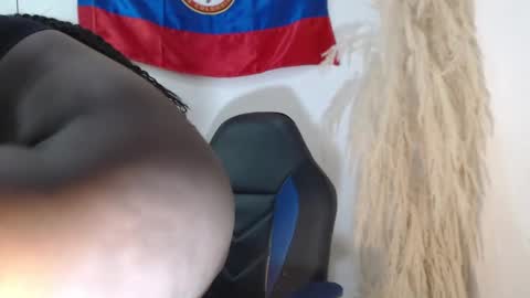 Snapshot of keilysofia chatting on 09-11-25, 12:22 Keili online show from 09-11-25, 12:22