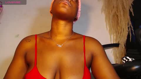 Snapshot of keilysofia chatting on 09-28-25, 10:04 Keili online show from 09-28-25, 10:04