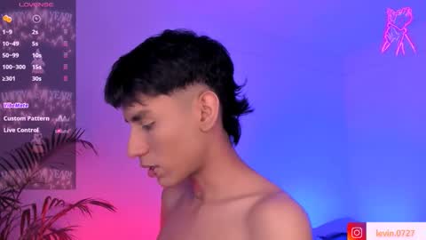 Alejandro Gonzalez online show from 12-16-25, 03:33