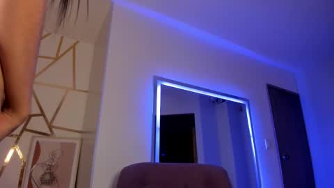 Snapshot of keira_angel_ chatting on 10-08-25, 06:44 Keira Angel online show from 10-08-25, 06:44