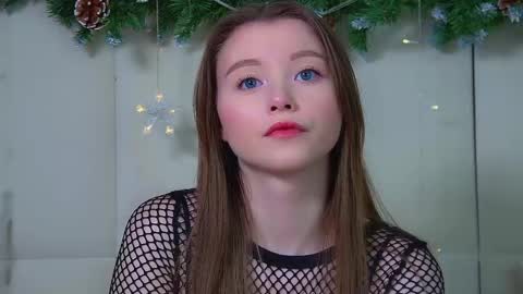 Keira online show from 12-21-25, 06:20