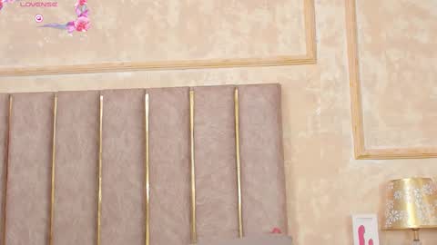 keirahartz online show from 02-28-25, 06:54