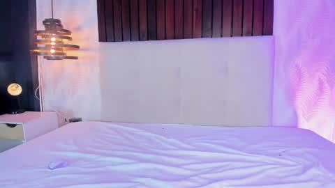 Keita moon online show from 04-05-26, 12:24