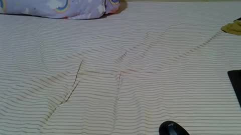 Snapshot of keleni1 chatting on 12-04-25, 02:37 keleni1 online show from 12-04-25, 02:37