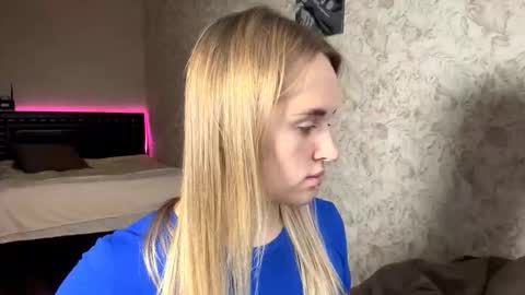 Sylvia online show from 11-18-25, 08:08