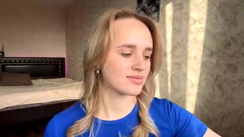 Sylvia online show from 11-20-25, 08:03