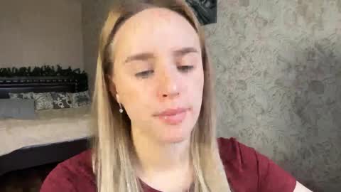 Sylvia online show from 12-16-25, 08:19