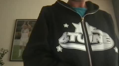 kelkun2828 online show from 09-25-25, 08:23