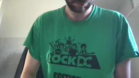 Snapshot of kelkun2828 chatting on 01-09-26, 08:39 kelkun2828 online show from 01-09-26, 08:39