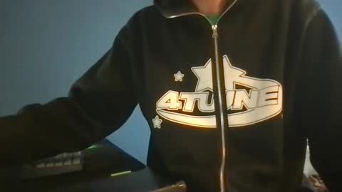 Snapshot of kelkun2828 chatting on 01-19-26, 10:30 kelkun2828 online show from 01-19-26, 10:30