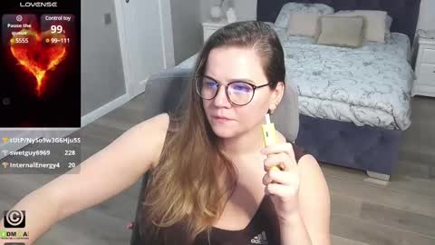 Snapshot of kellielowie chatting on 02-18-25, 02:49 kellielowie online show from 02-18-25, 02:49