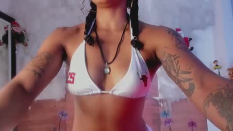 Snapshot of kelly__thomson chatting on 12-29-24, 09:09 kelly__thomson online show from 12-29-24, 09:09