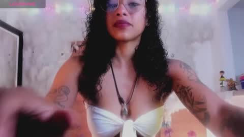 Snapshot of kelly__thomson chatting on 02-02-25, 12:13 kelly__thomson online show from 02-02-25, 12:13