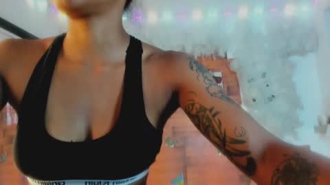 Snapshot of kelly__thomson chatting on 02-09-25, 02:29 kelly__thomson online show from 02-09-25, 02:29