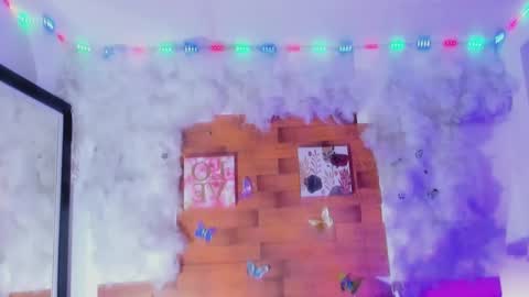 Snapshot of kelly__thomson chatting on 02-27-25, 10:42 kelly__thomson online show from 02-27-25, 10:42