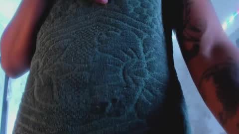 Snapshot of kelly__thomson chatting on 03-10-25, 12:40 kelly__thomson online show from 03-10-25, 12:40