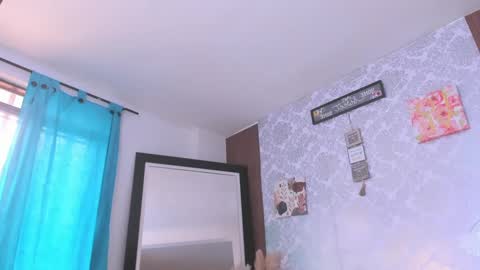 Snapshot of kelly__thomson chatting on 09-12-25, 07:36 kelly__thomson online show from 09-12-25, 07:36