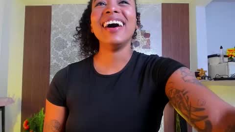 Snapshot of kelly__thomson chatting on 11-06-25, 10:54 kelly__thomson online show from 11-06-25, 10:54