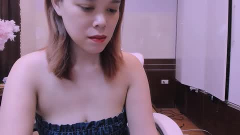 Kelly online show from 04-08-26, 03:17